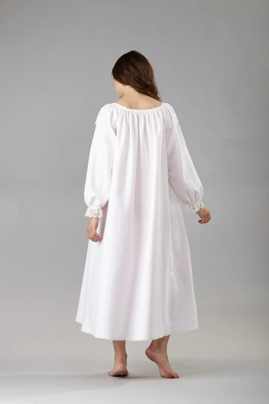 9002  Romantic flannel gown