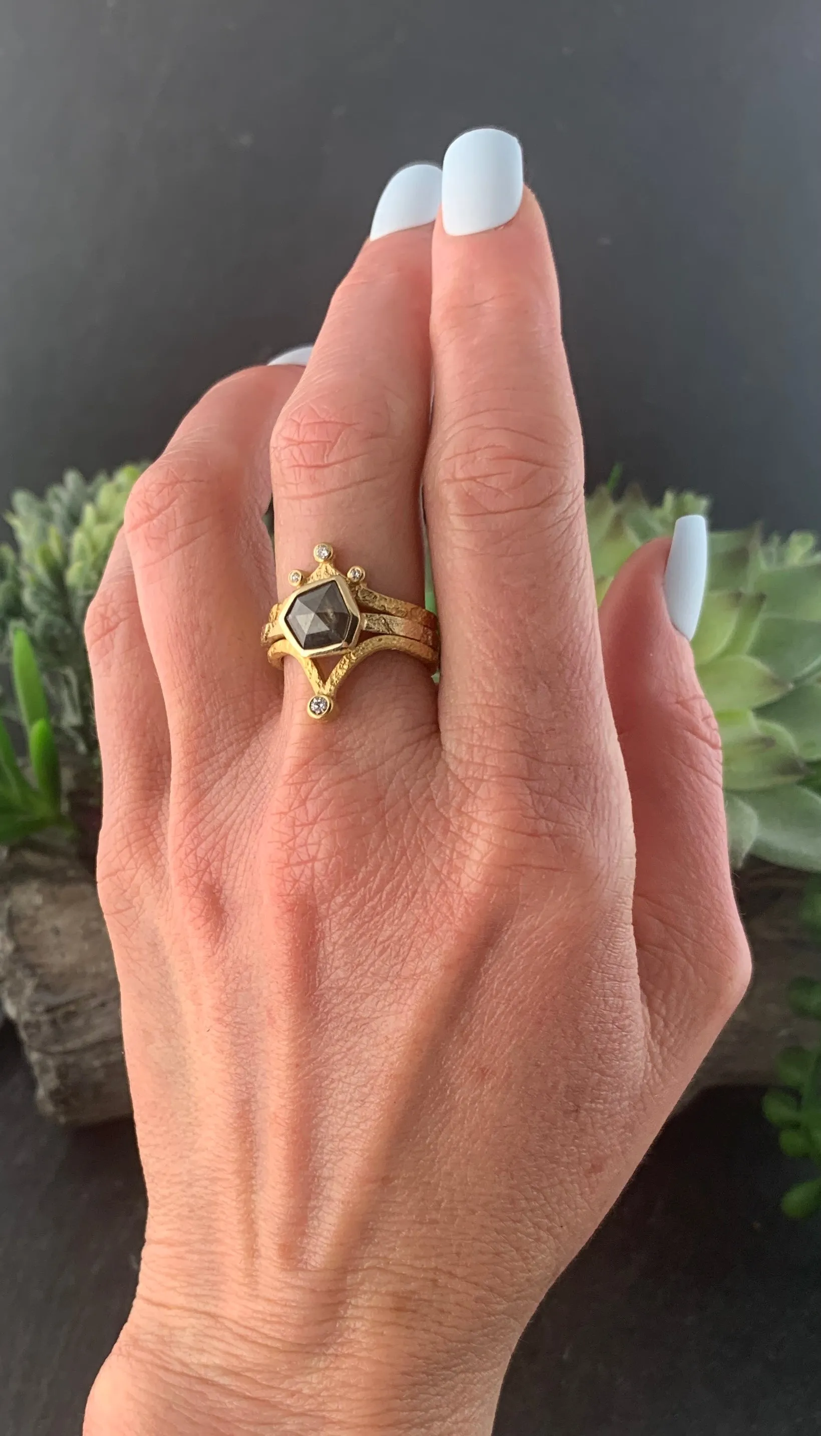 Bedrock Chevron Band and 3 Diamonds