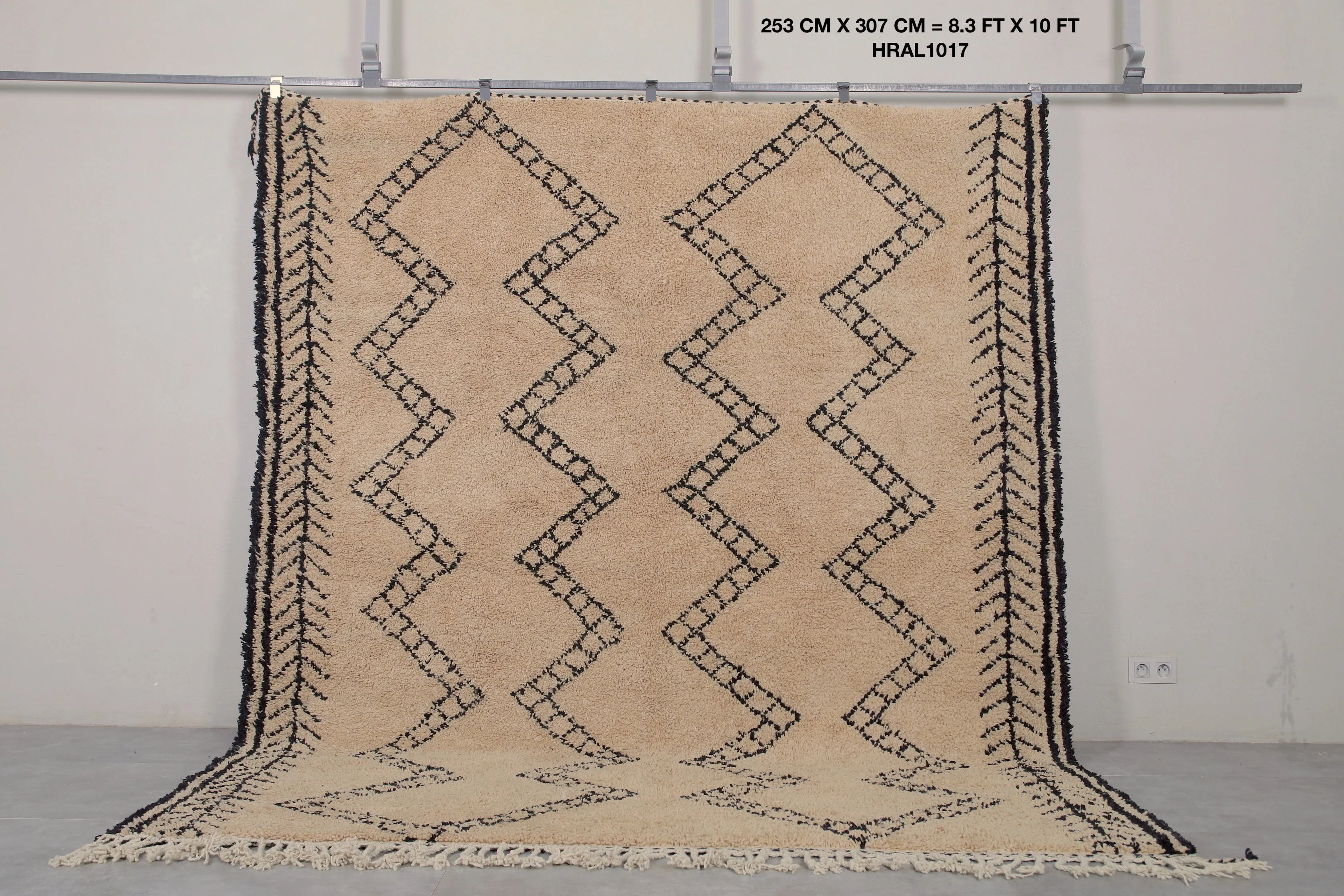 Beni ourain rug - Custom Moroccan area rug - Morocco rug