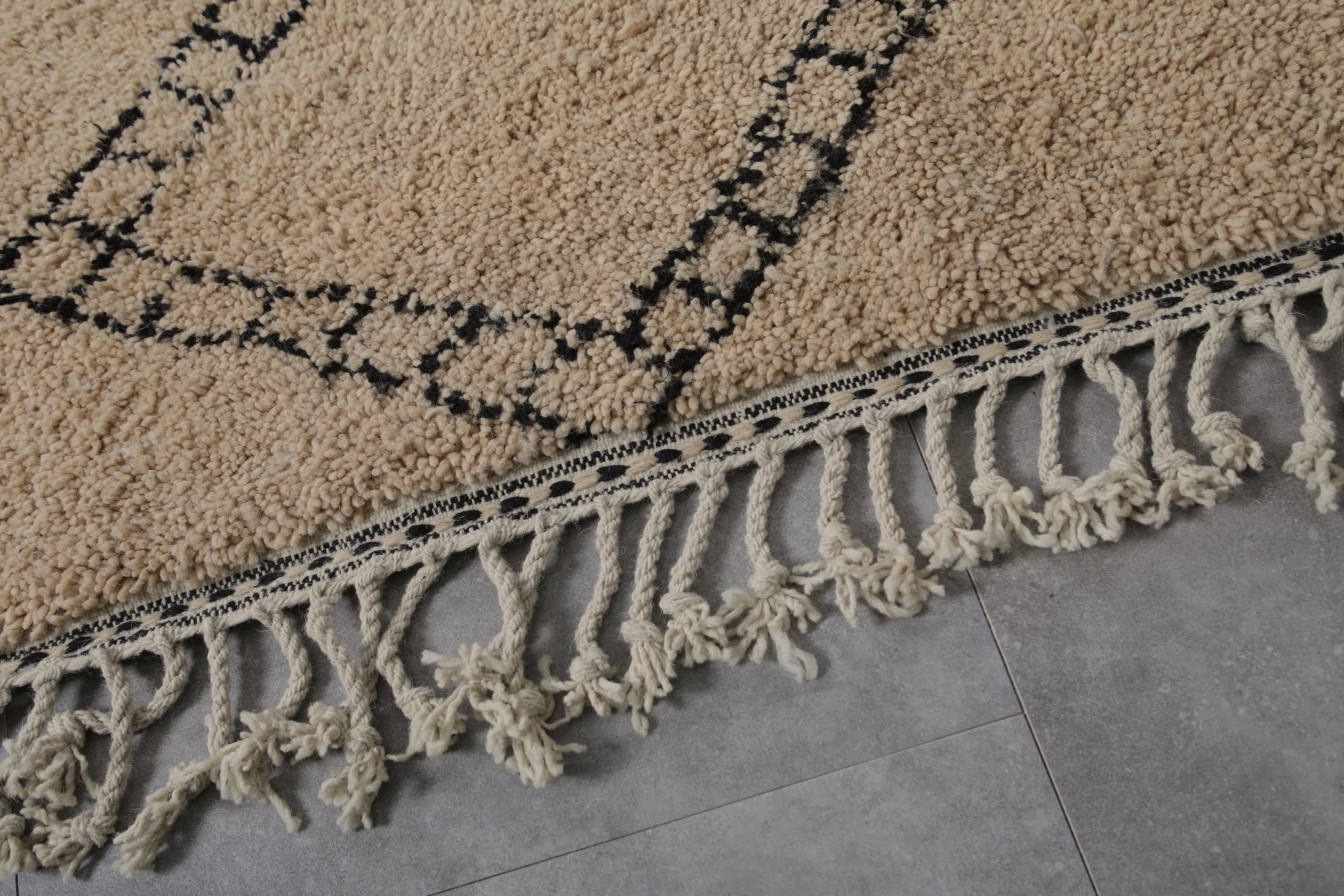 Beni ourain rug - Custom Moroccan area rug - Morocco rug