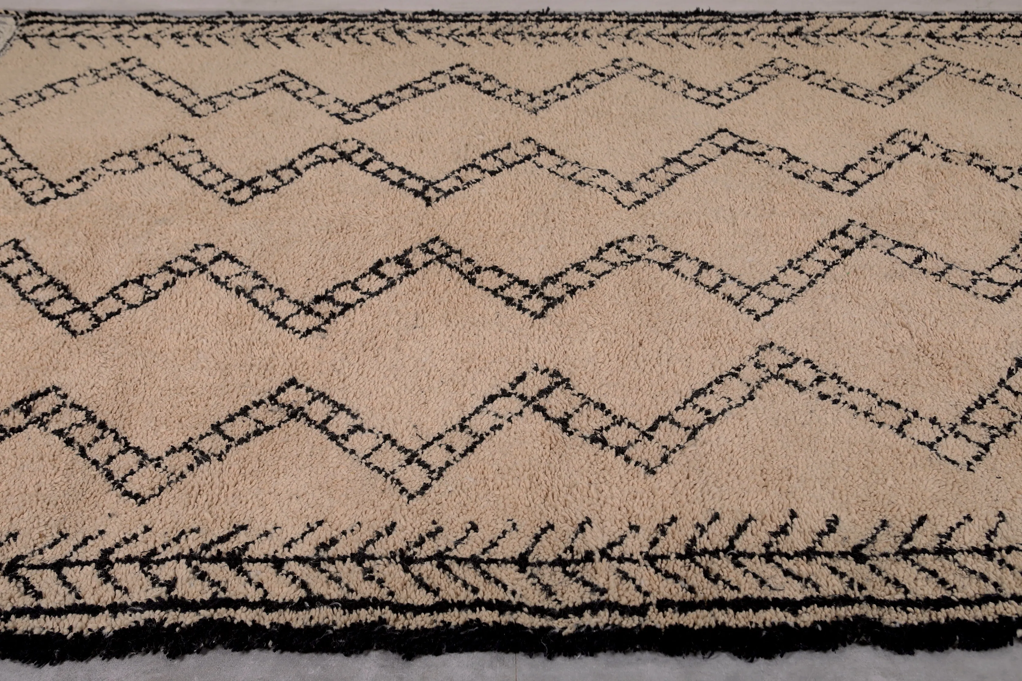 Beni ourain rug - Custom Moroccan area rug - Morocco rug