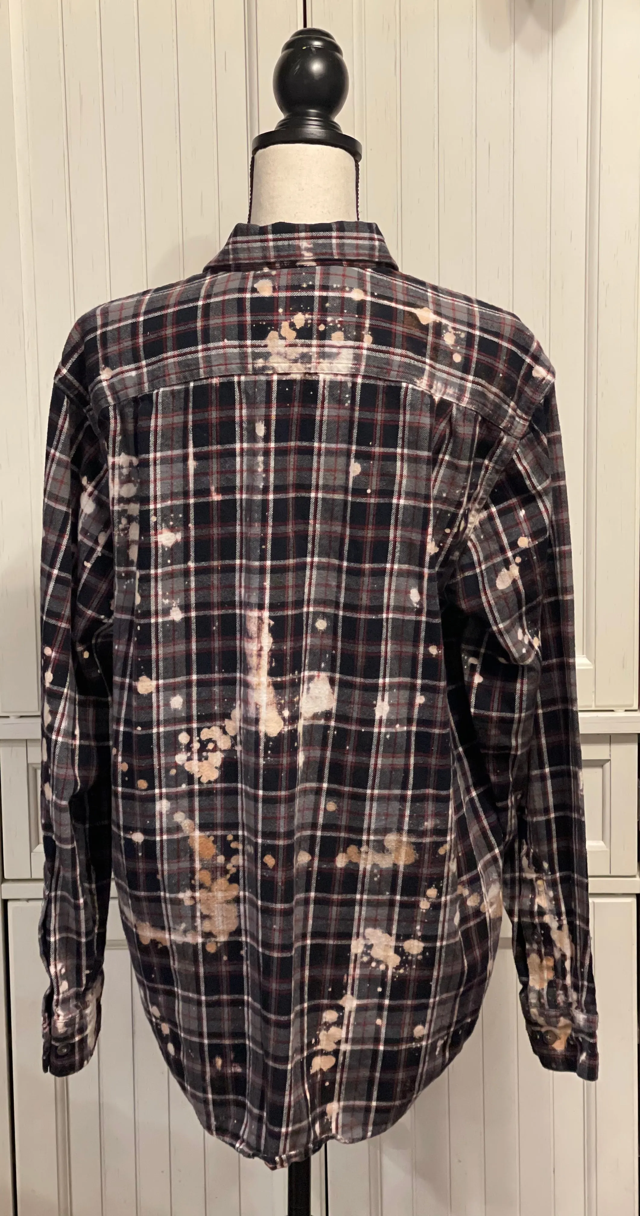 Cheryl Distressed Flannel ~ Unisex Size Large