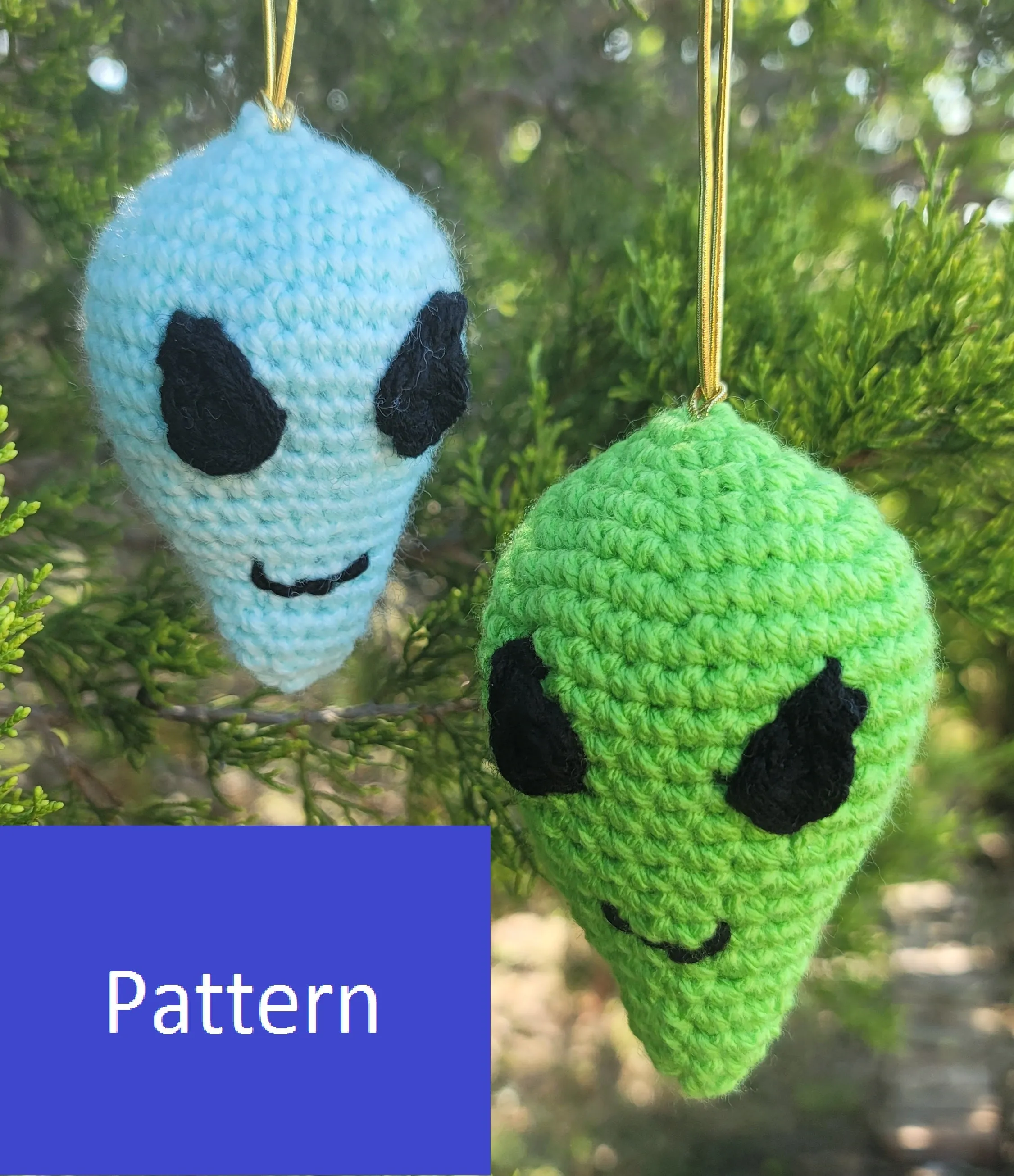 Crochet Pattern Space Alien Christmas Ornament, UFO Themed Christmas Decor