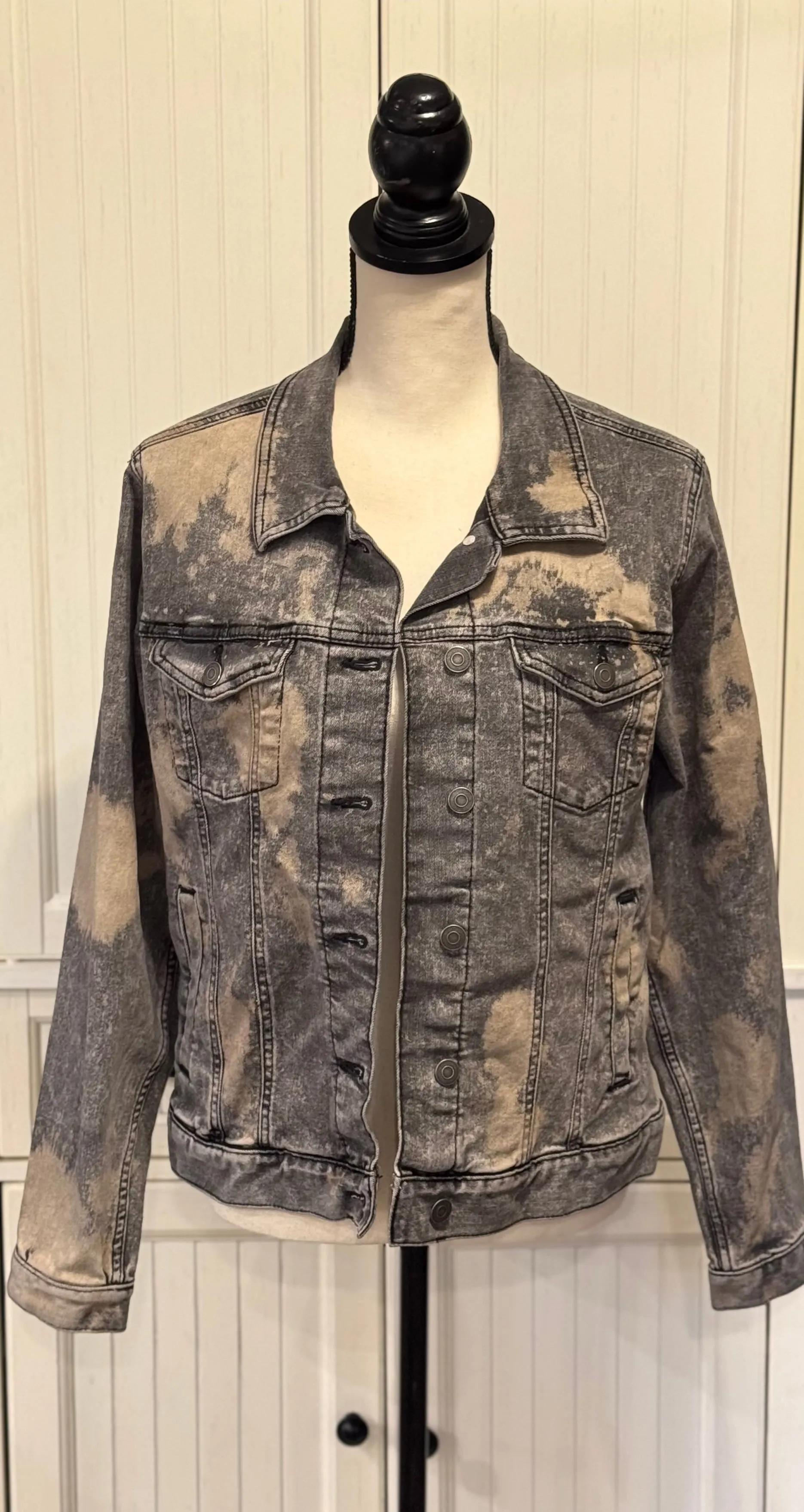 Edith Distressed Denim Jacket ~ Women’s Size Medium (8-10)