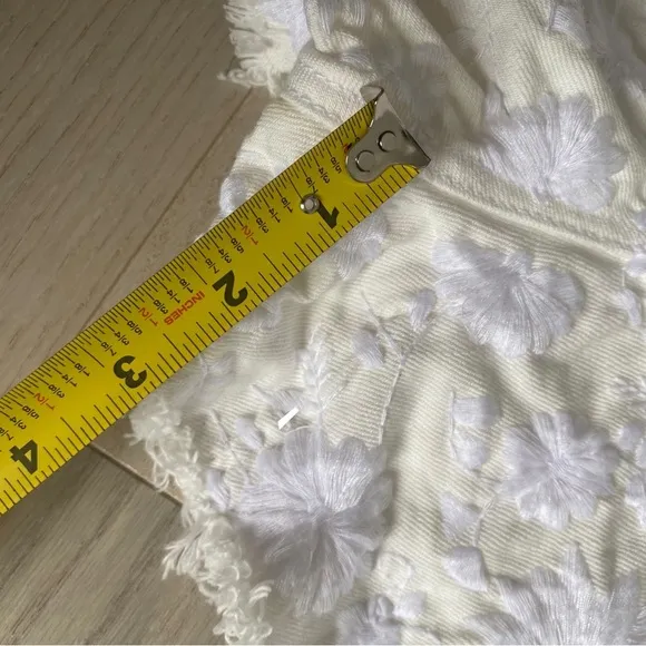 free people embroidered white shorts frayed cotton size 29 boho