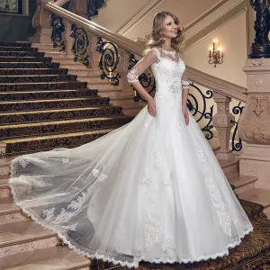 Half Sleeve A-line Wedding Dresses With Petticoat Trouwjurken Appliques Lace Floor Length Bridal Gowns