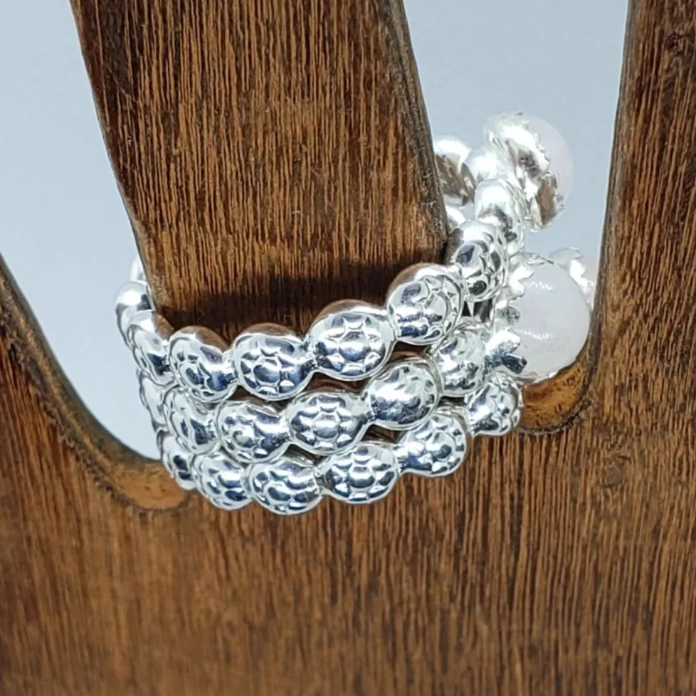 Handmade .925 Sterling Silver Daisy Design Band with Rose Quartz Cabochon | Heart Chakra Jewelry
