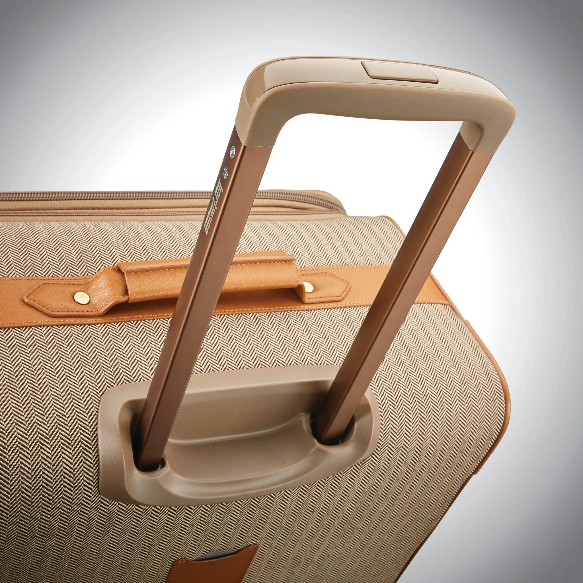 Hartmann Herringbone Deluxe Medium Journey Expandable Spinner
