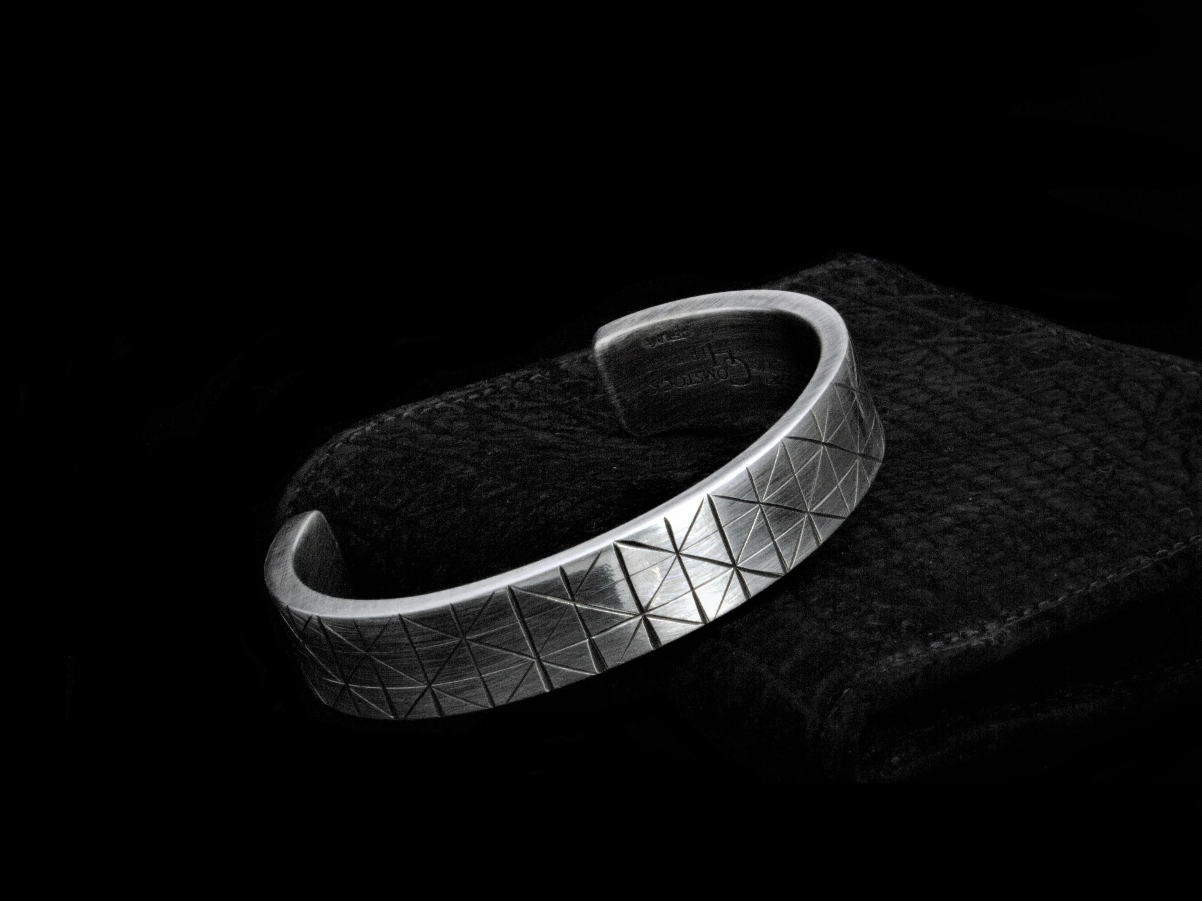 Herringbone Cuff, ½"