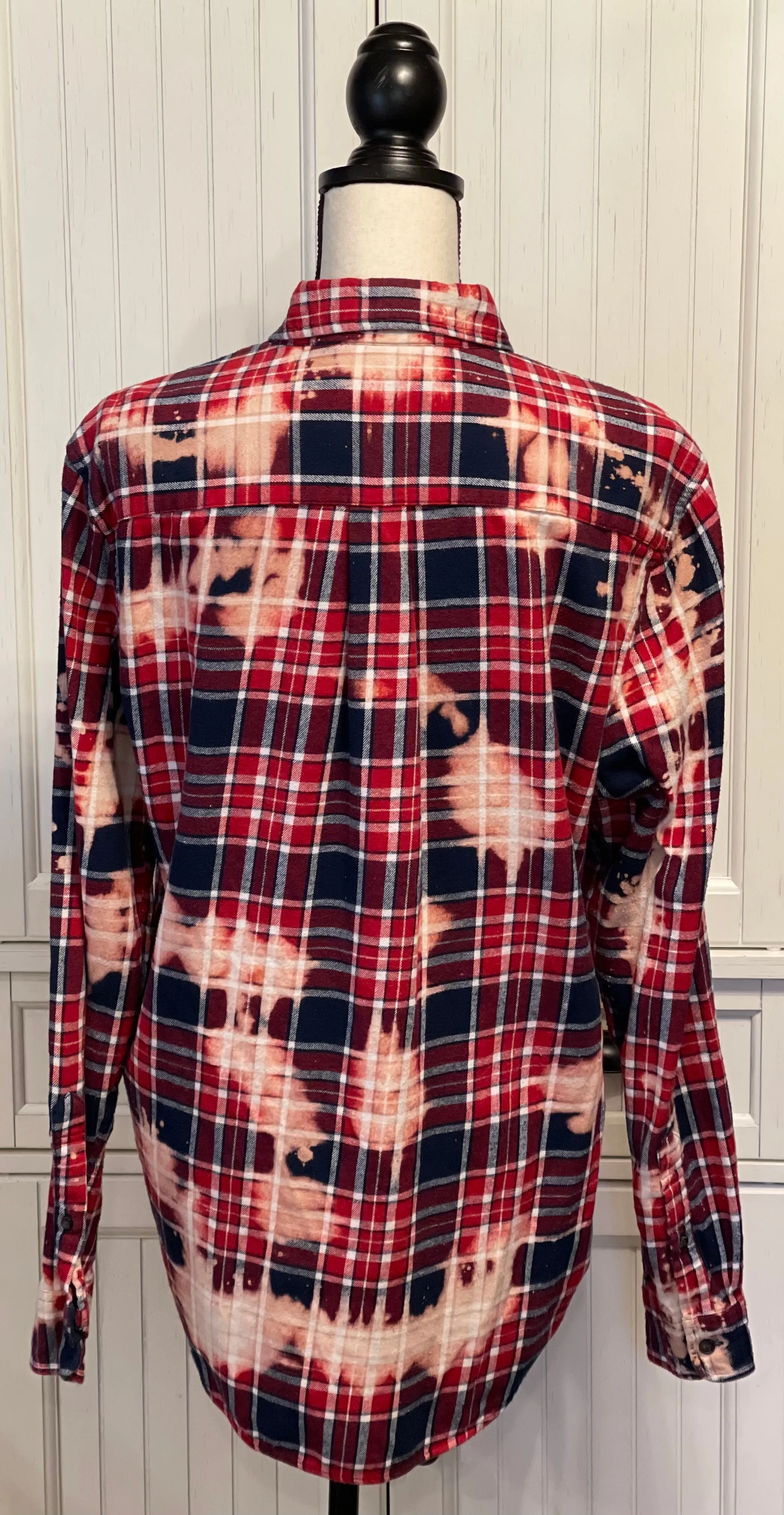 Holly Distressed Flannel ~ Unisex Size Medium
