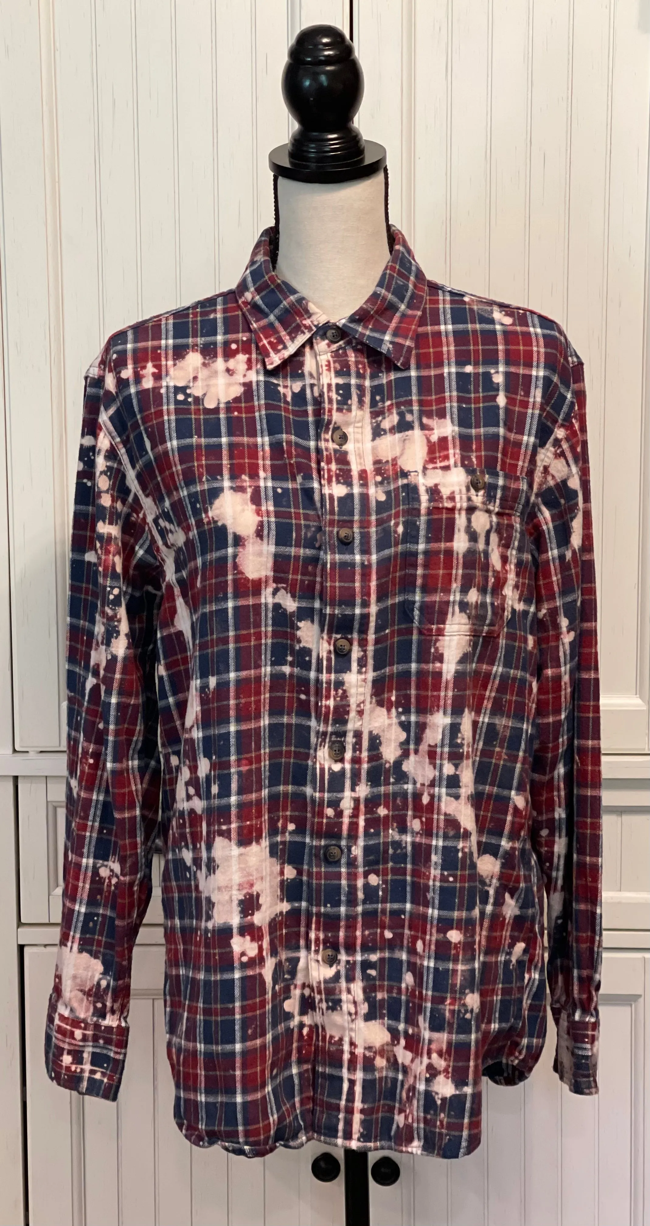 Julie Distressed Flannel ~ Unisex Size Medium