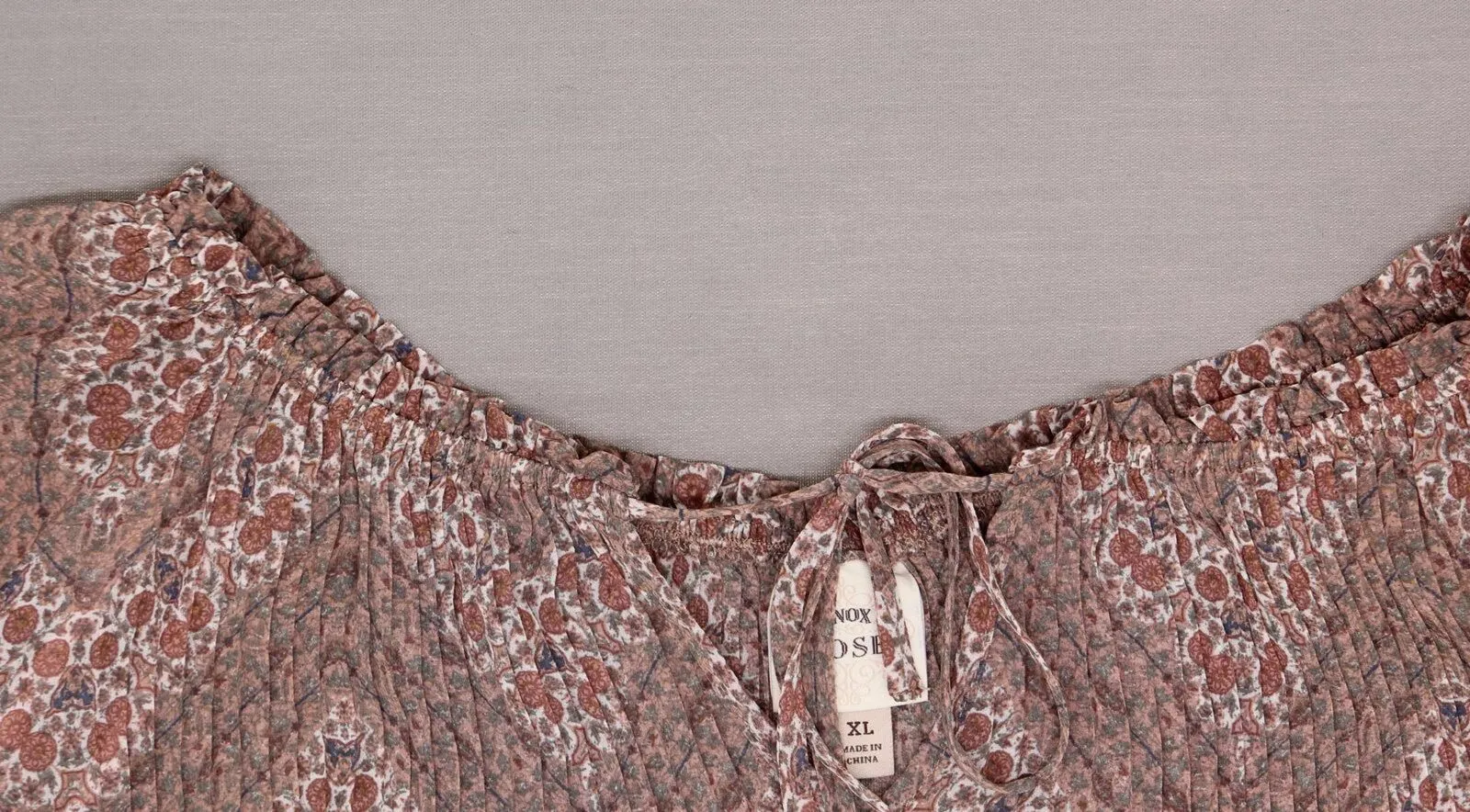 Knox Rose Women's Tie Front Long Sleeve Pleated Blouse Shirt Top