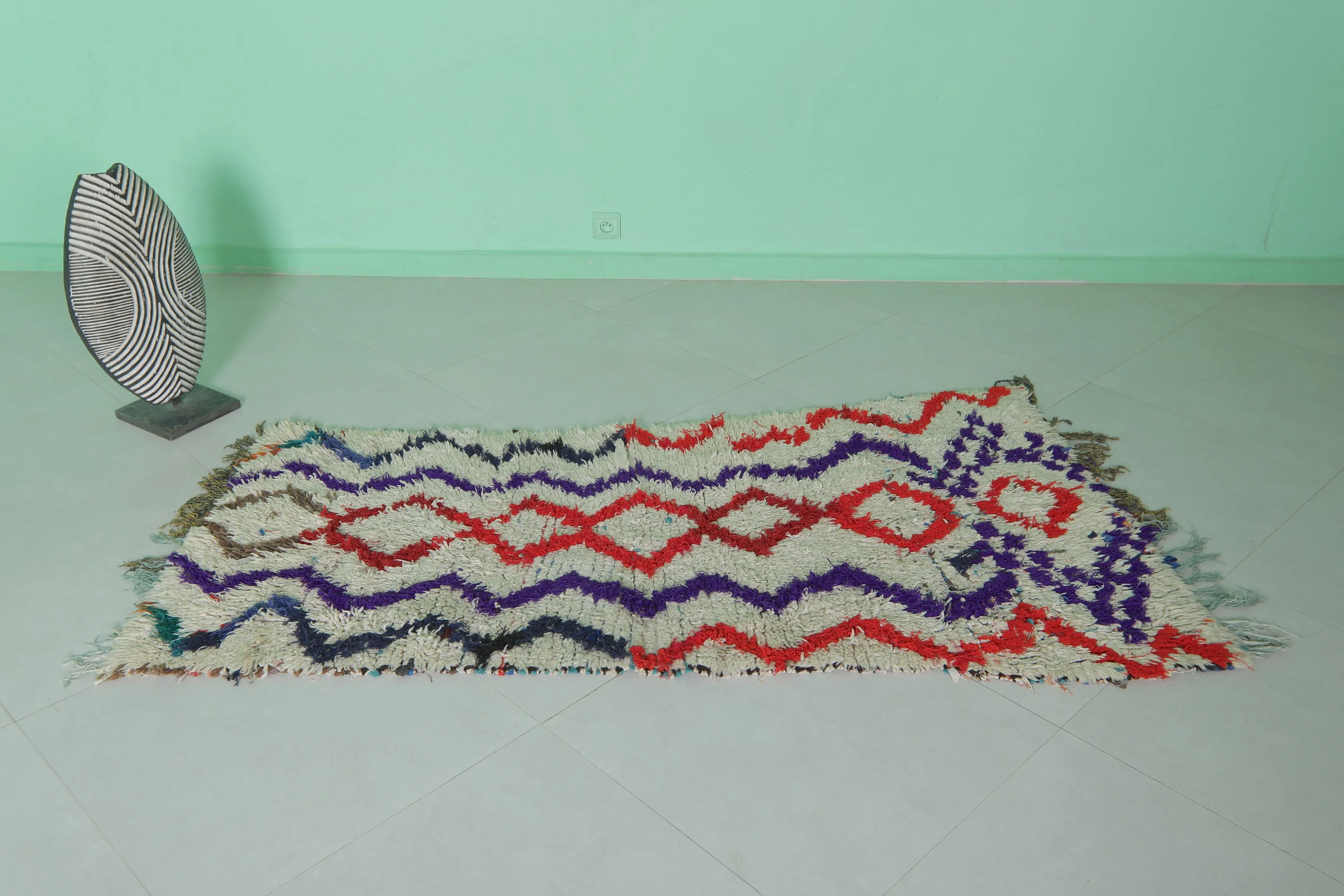 Moroccan Rug with Vibrant Geometric Patterns – 2.9 x 6.2 ft