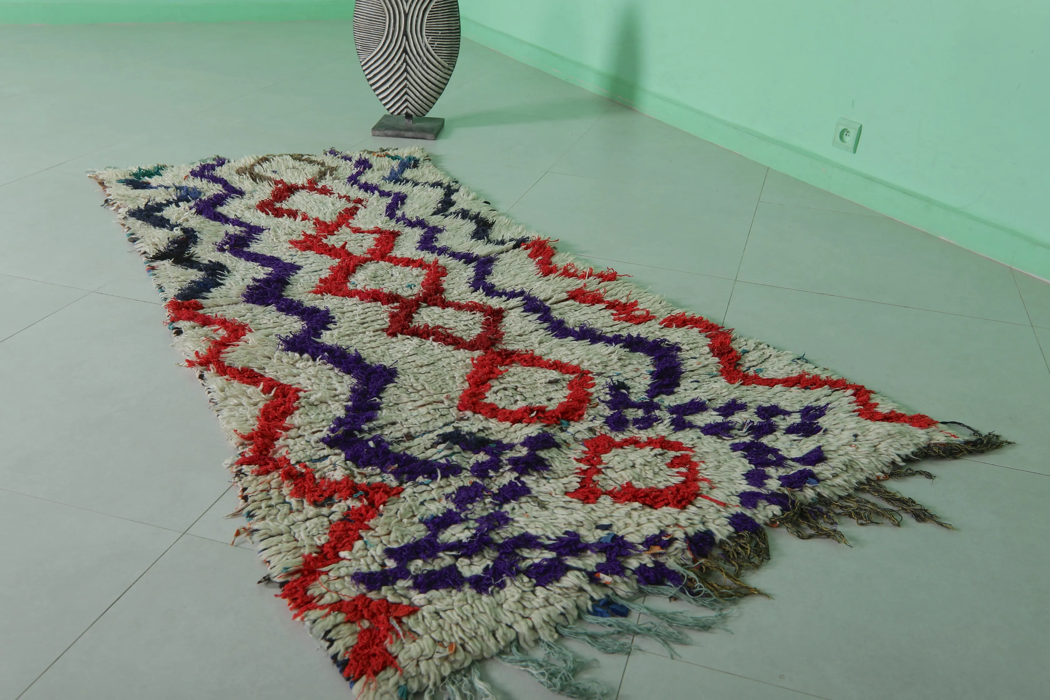 Moroccan Rug with Vibrant Geometric Patterns – 2.9 x 6.2 ft