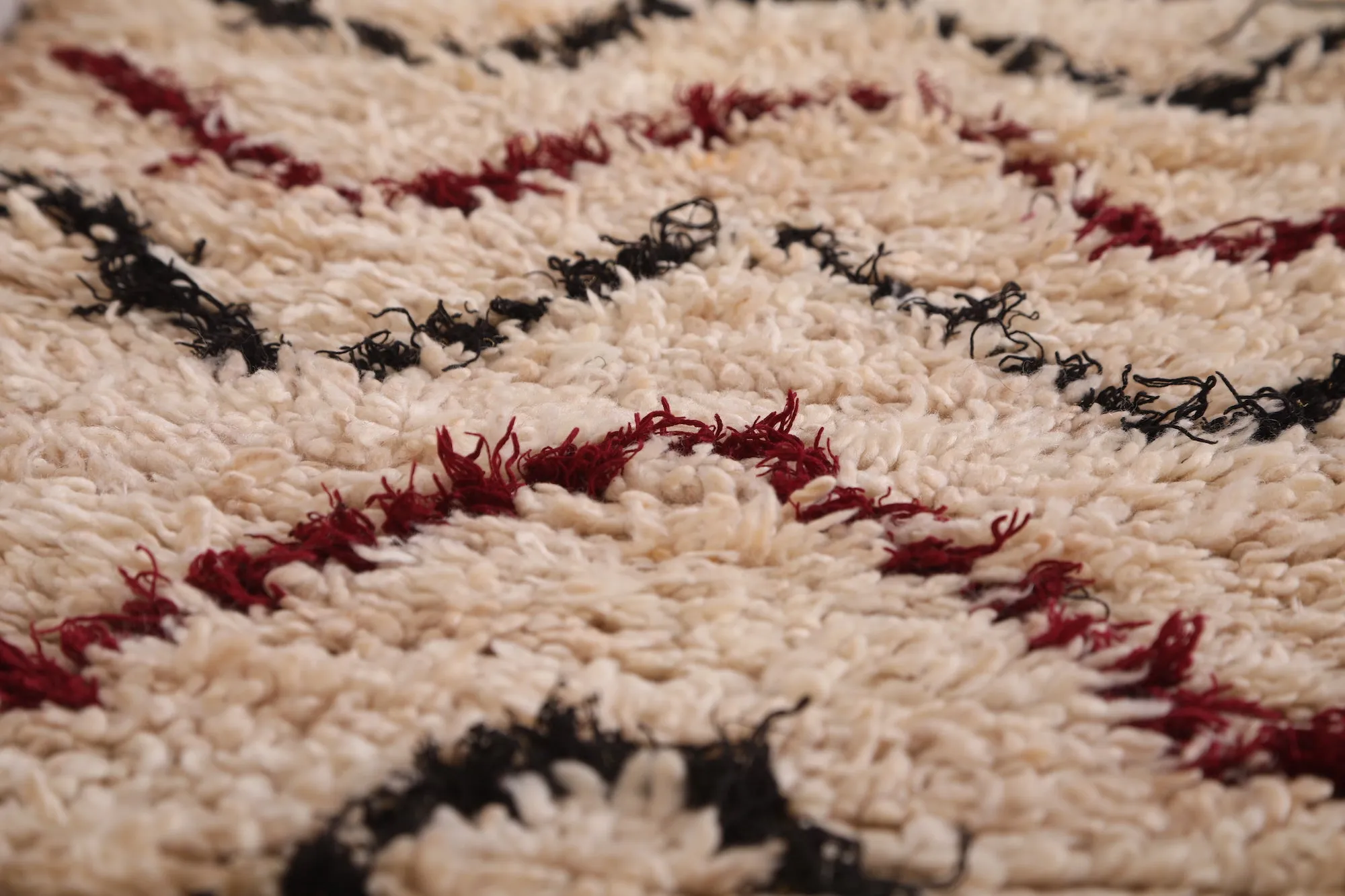 Moroccan Runner Rug 1.8 X 5.3 Feet - Tribal Zigzag Pattern