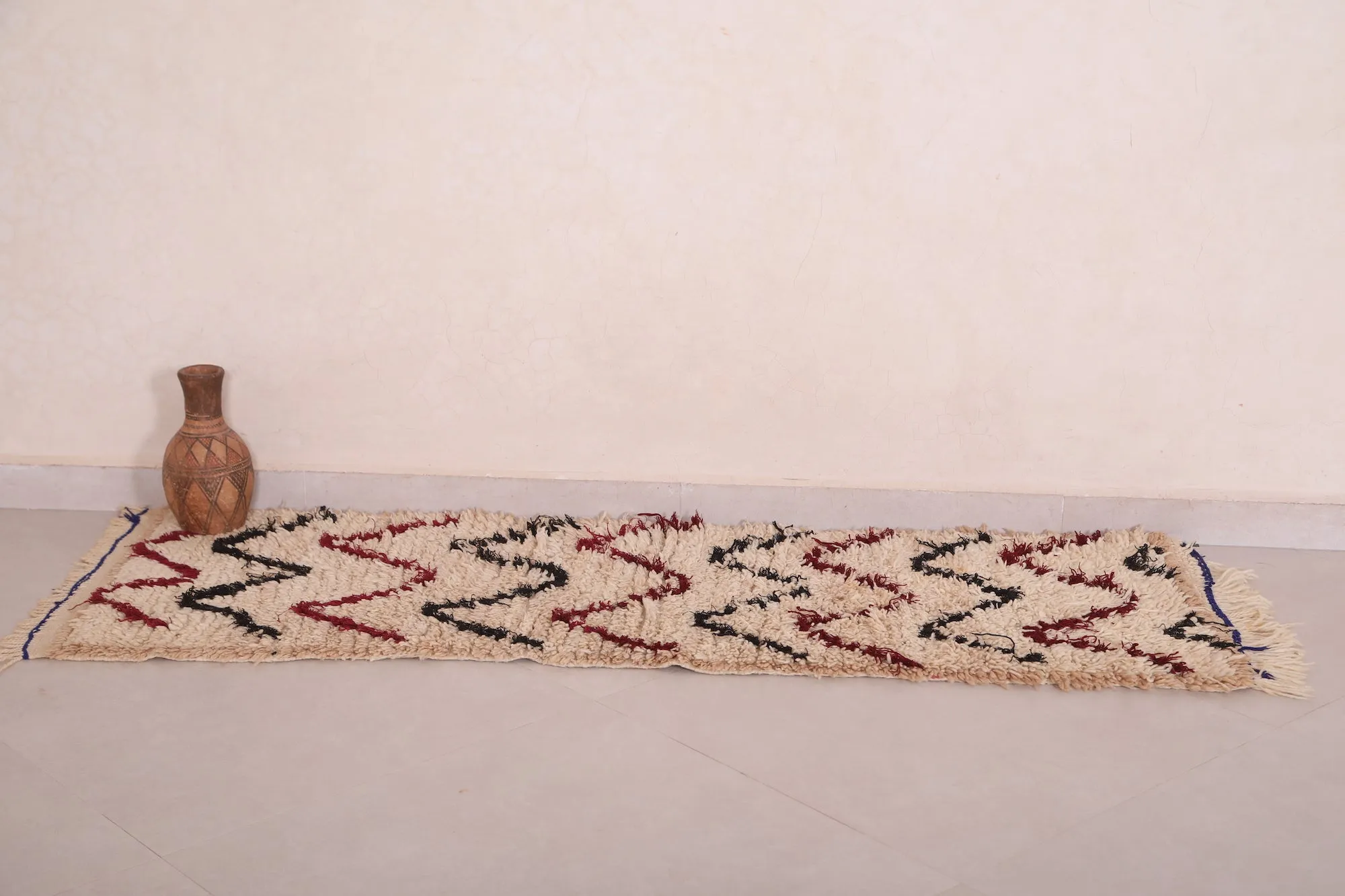 Moroccan Runner Rug 1.8 X 5.3 Feet - Tribal Zigzag Pattern
