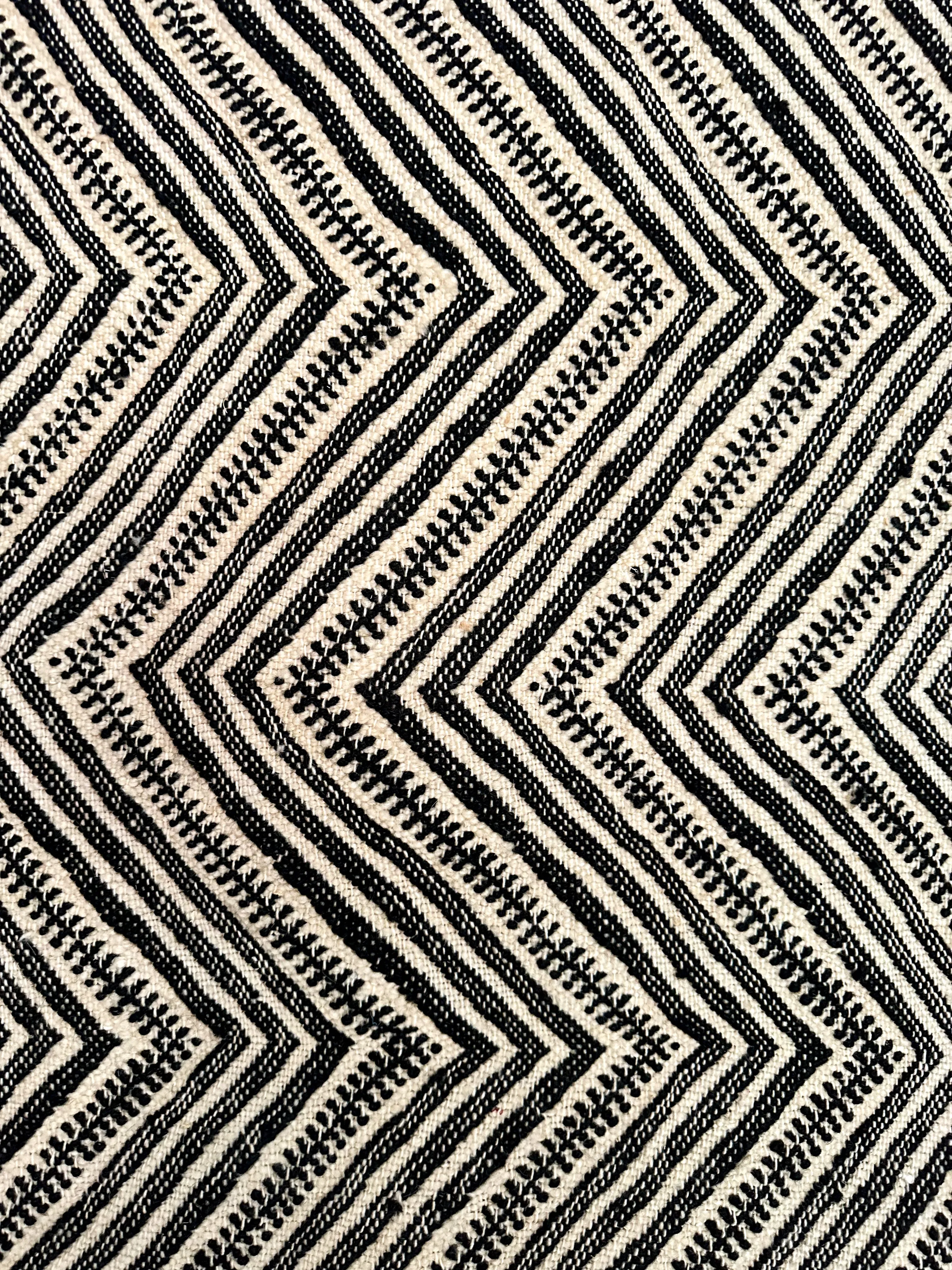 M'rirt's Zigzag Vintage Flatweave