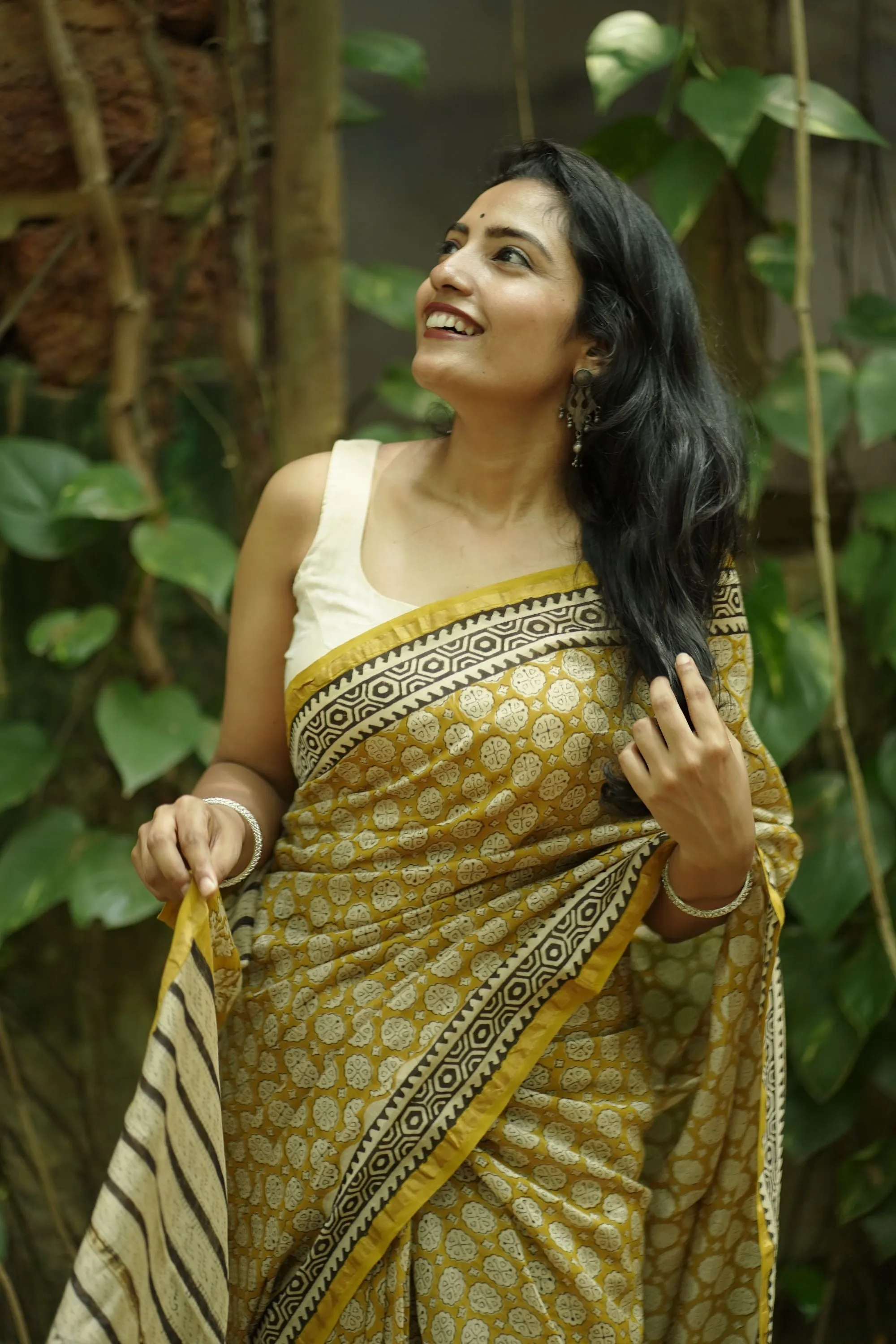 Natural dyed Bagru saree - Roheda- Yellow Syahi Begar