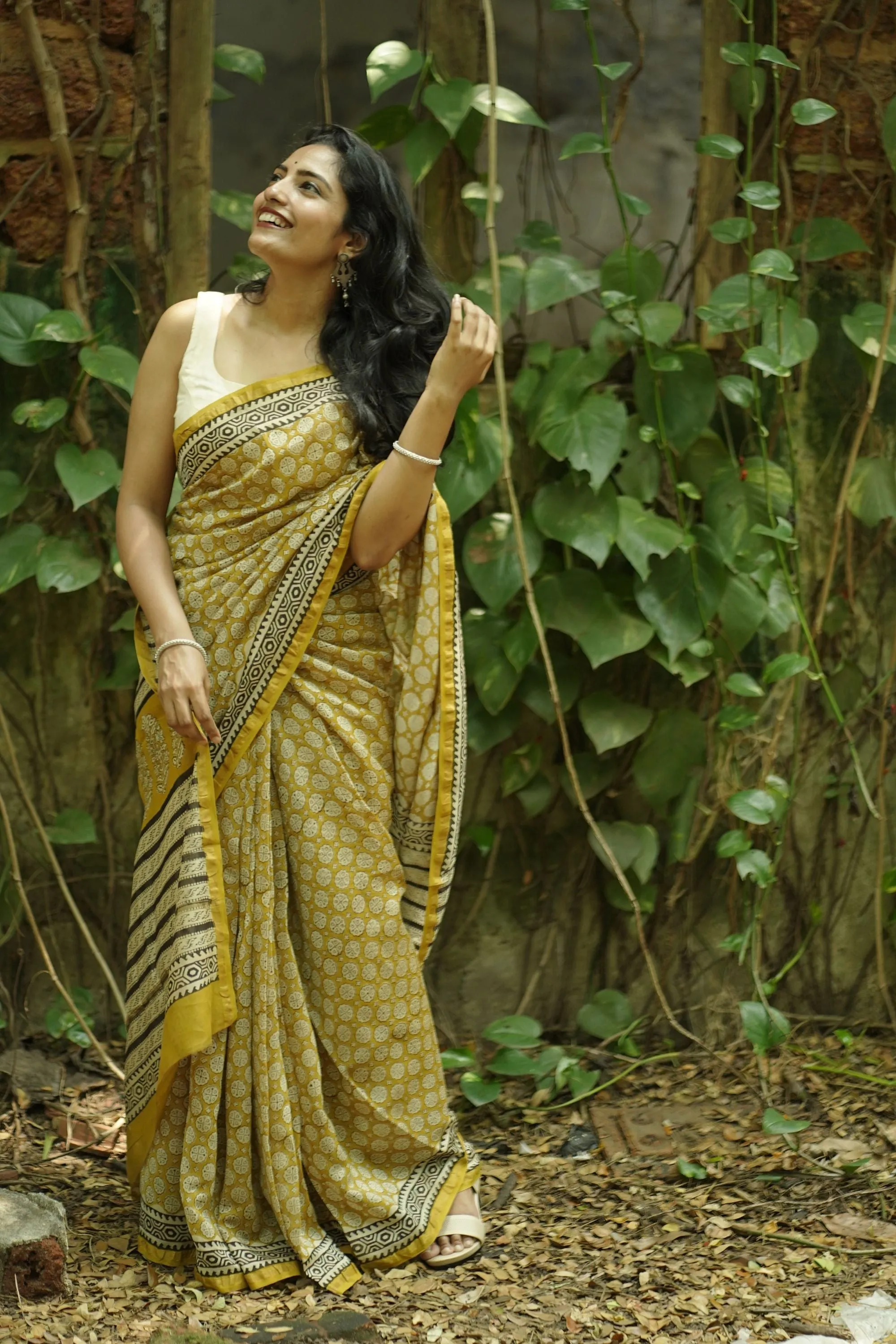 Natural dyed Bagru saree - Roheda- Yellow Syahi Begar