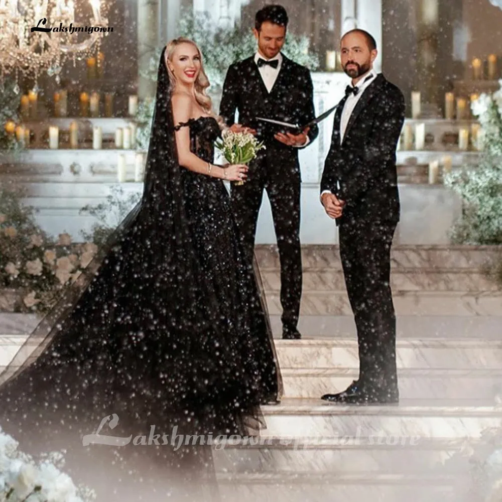 Roycebridal New Ball Gown Vintage Princess Wedding Dresses Lace Applique Vestidos De Novia Black Gothic Wedding Dresses Bridal Gowns