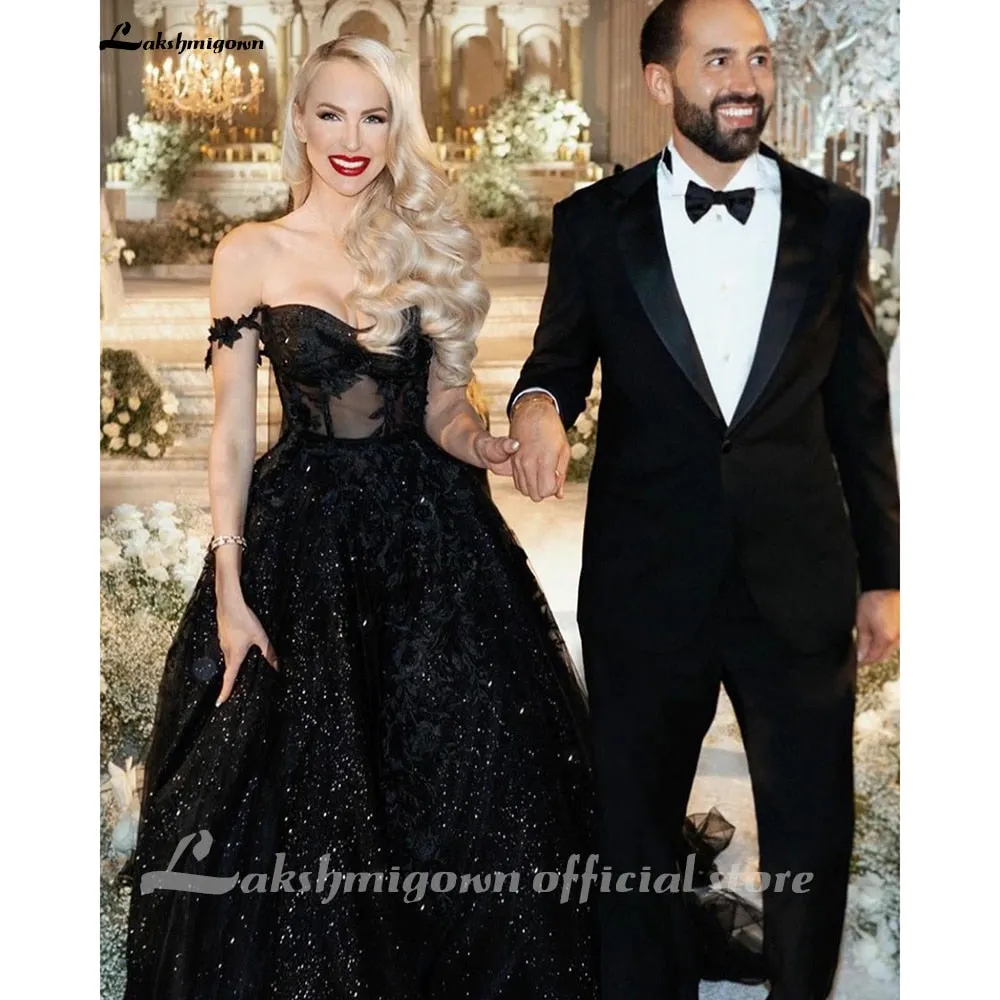 Roycebridal New Ball Gown Vintage Princess Wedding Dresses Lace Applique Vestidos De Novia Black Gothic Wedding Dresses Bridal Gowns