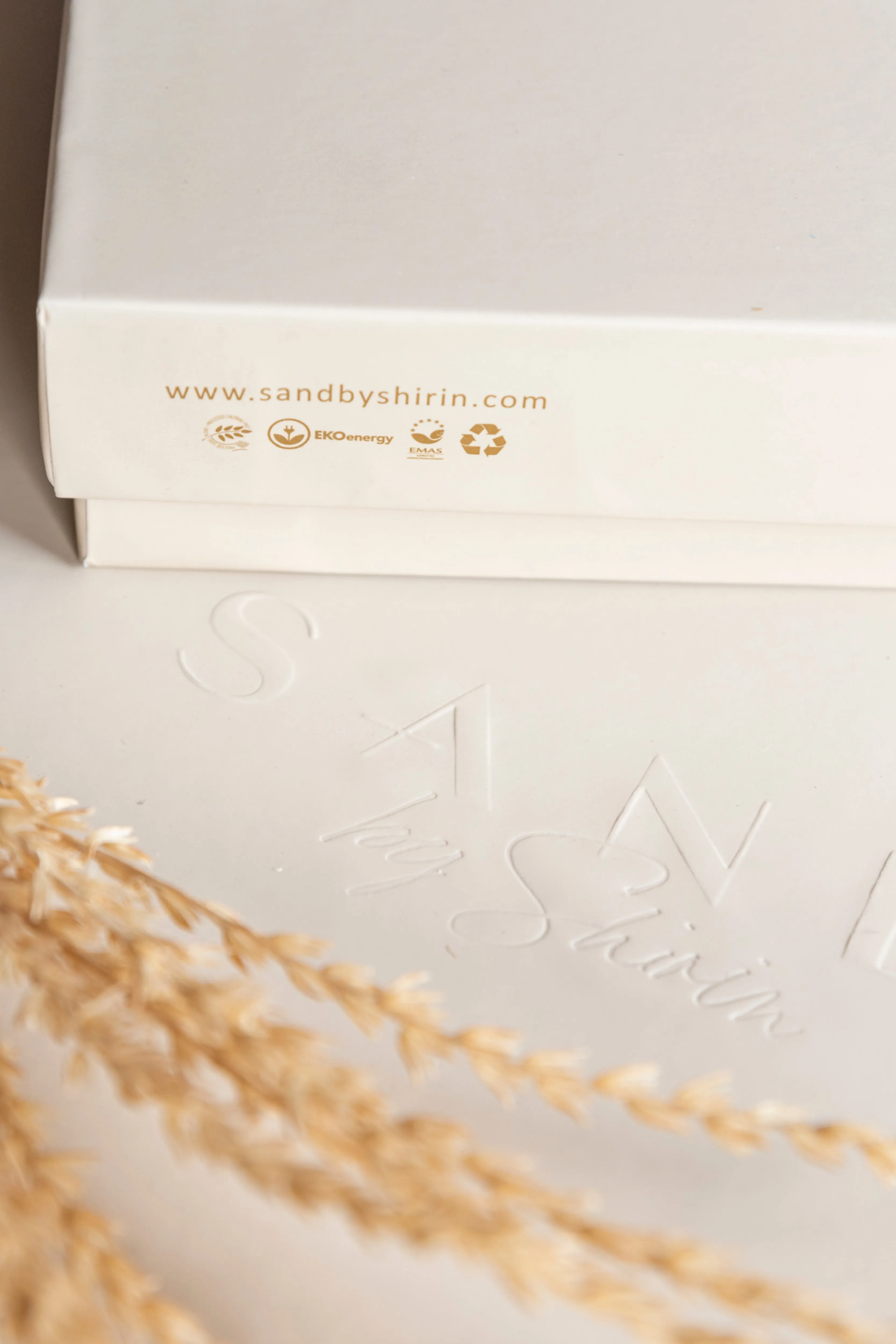 Sand Woollen Shawl (Clay)