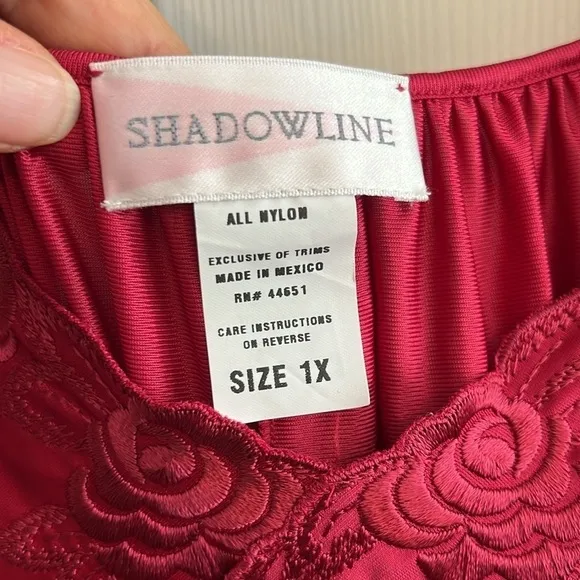 Shadowline nightgown. Cerise (reddish pink) embroidered neckline. Size 1 X