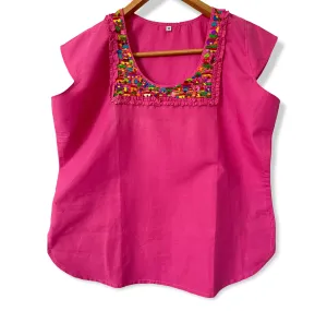 Size M Traditional Embroidered Top made in El Salvador-Blusa/Camisa hecha en El Salvador