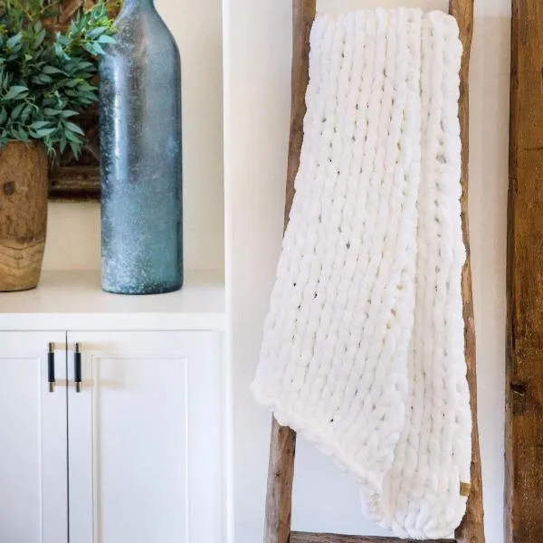 Throw Blanket INFINITE LOVE BLANKET - LITTLE - WHITE