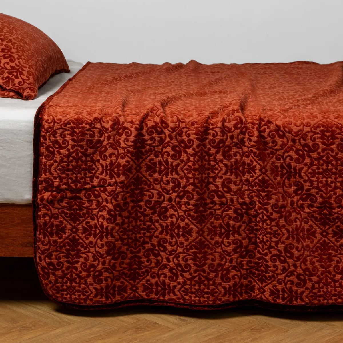 Vienna Coverlet