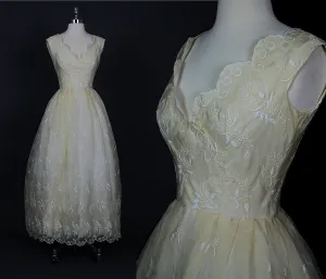 Vintage 60s sheer bridal embroidered silk boho wedding dress open back cream M