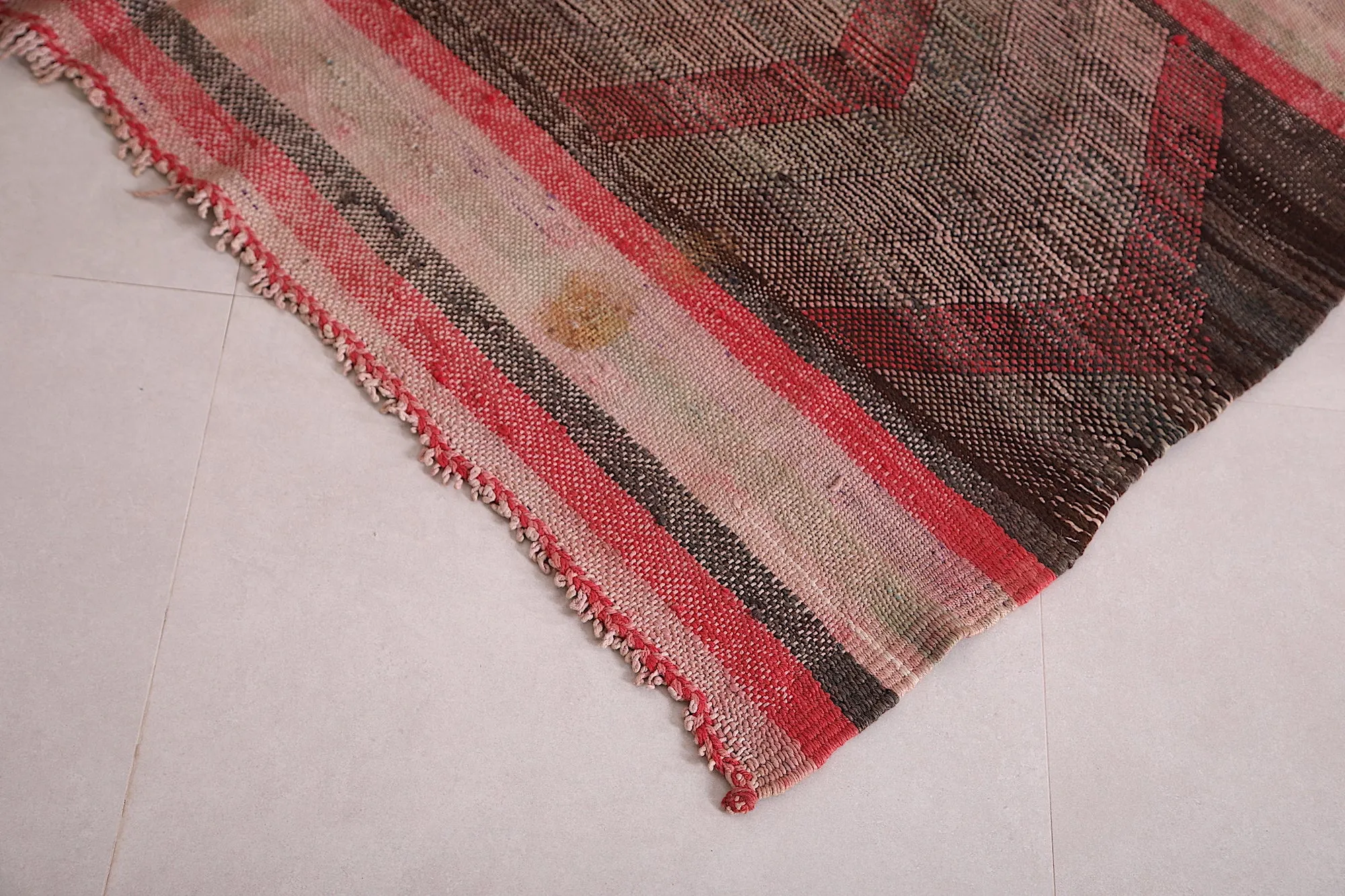 Vintage Berber Handwoven Kilim Runner Rug - 5.2 FT X 11.1 FT