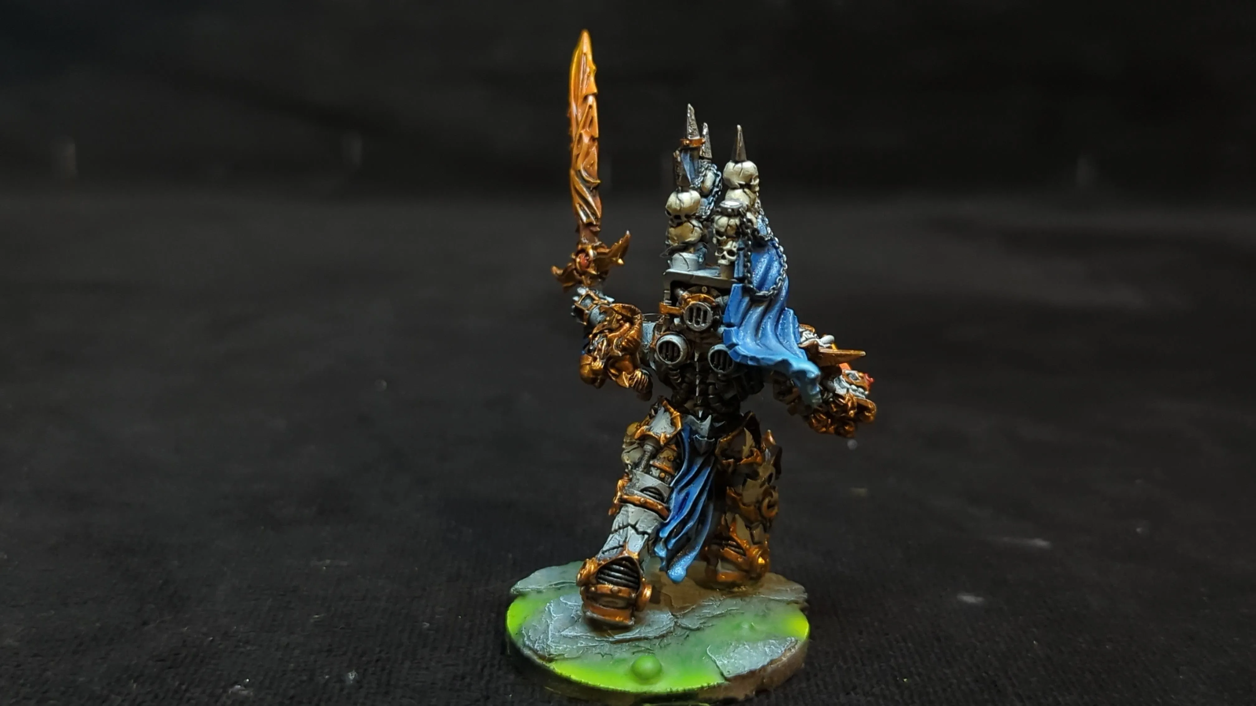Warhammer 40k Grimskull : Chaos Master of Crusade. x1 OOP Painted