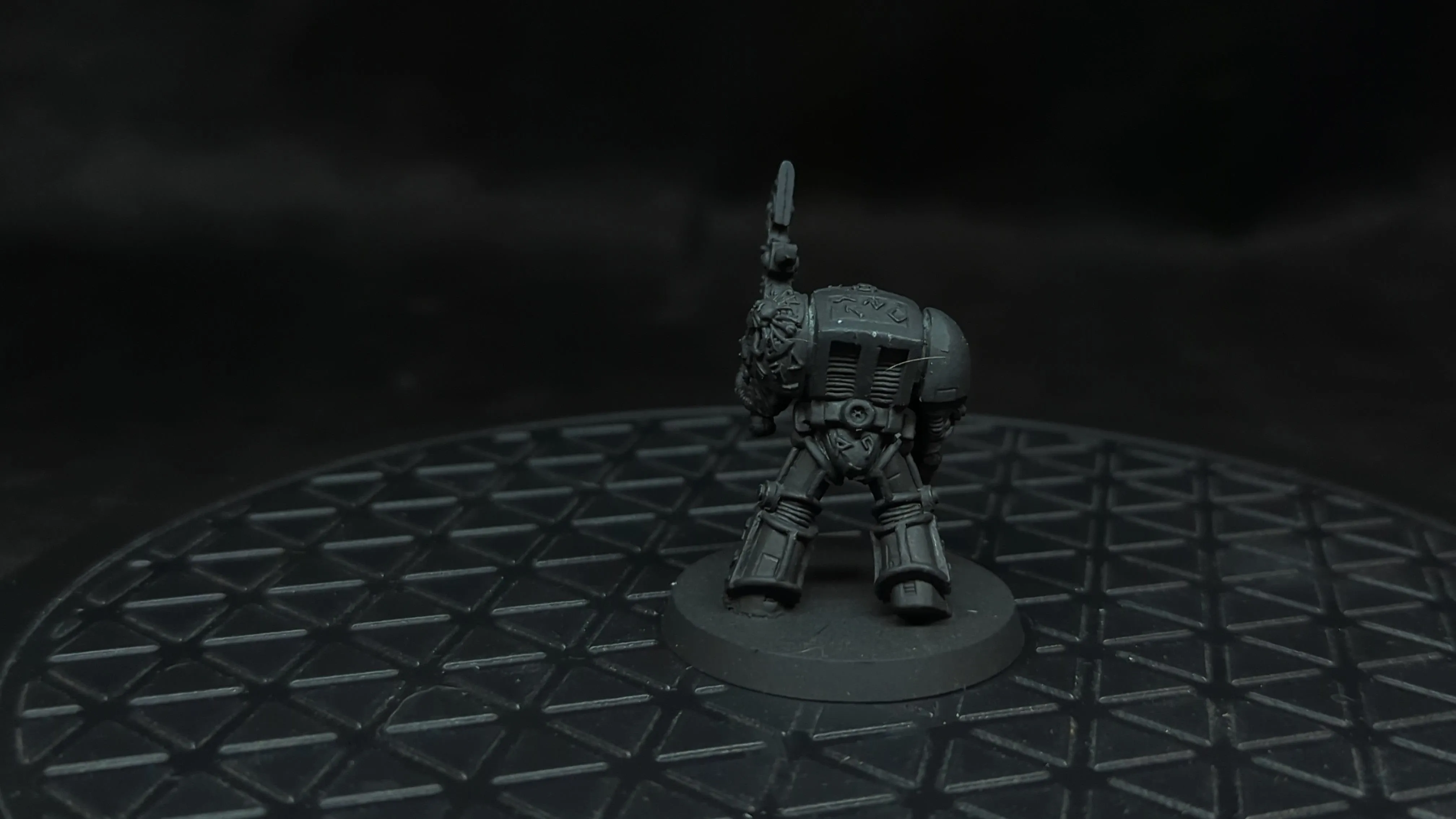 Warhammer 40k Space Wolves Rune priest in Terminator Armour x1