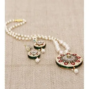 White Pearl & Kundan Embellished Necklace Set