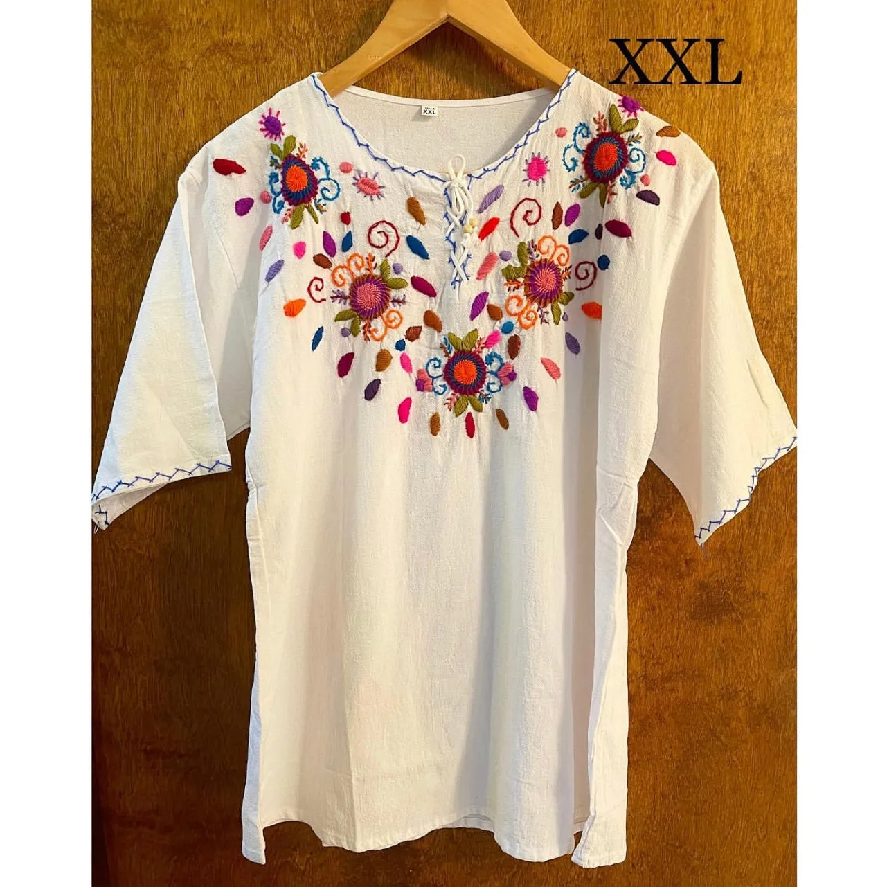 XXL Traditional Embroidered Top made in Guatemala-Blusa/Camisa hecha en Guatemala
